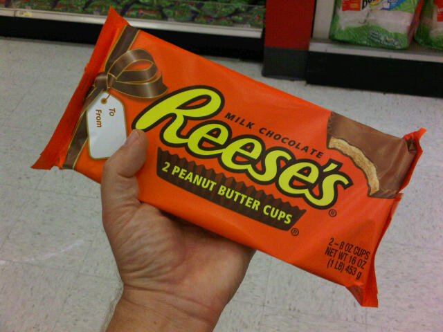 return-of-the-giant-reese-s-peanut-butter-cups