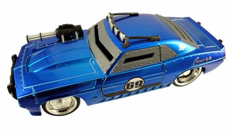 Carro de Controle Remoto - Battle Machine - 1/64 - rc 69 chevy camaro ss pr  em Promoção na Americanas