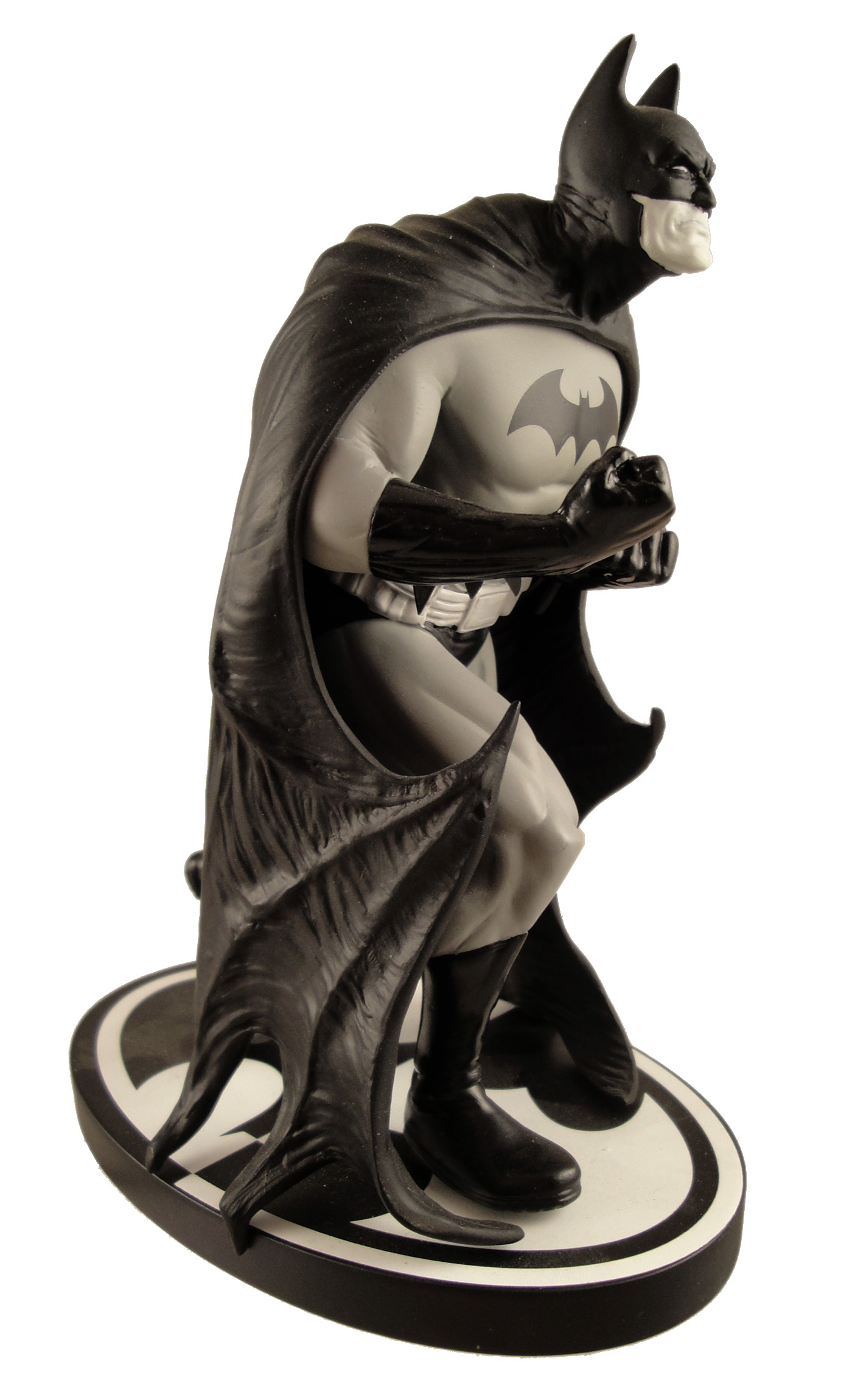 Review – Batman Black and White Statue: Ethan Van Sciver – BattleGrip