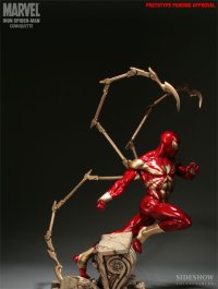 Click to visit Sideshow Collectibles!