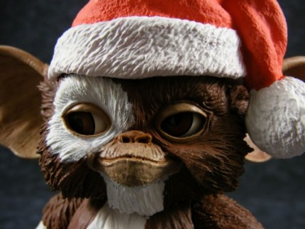 santa gizmo plush