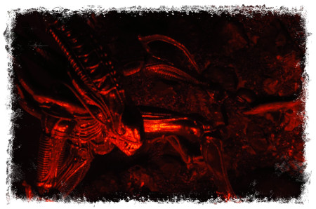 Blue variant Aliens Xenomorph Warrior shot under red light. Creepy! 